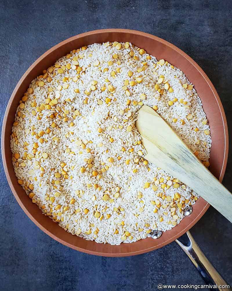 Mixture of rice and lentils in a pan