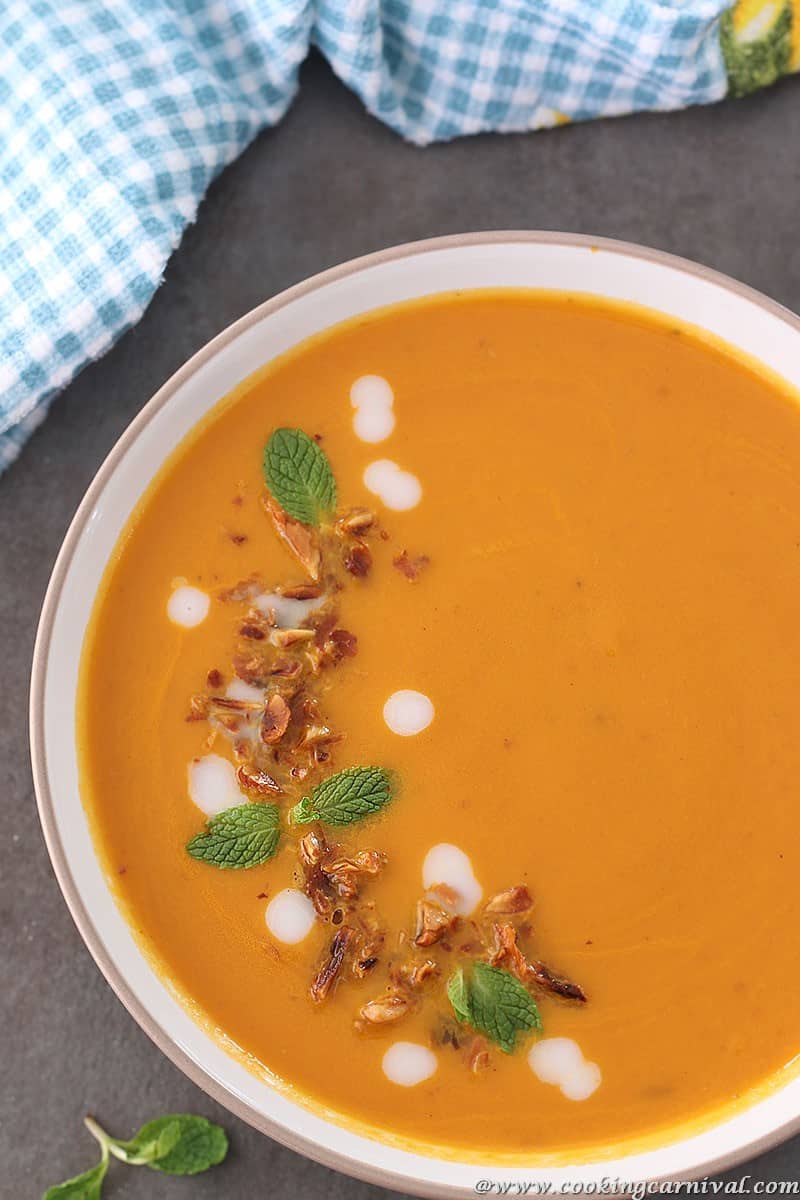 Ginger Garlic Carrot Soup