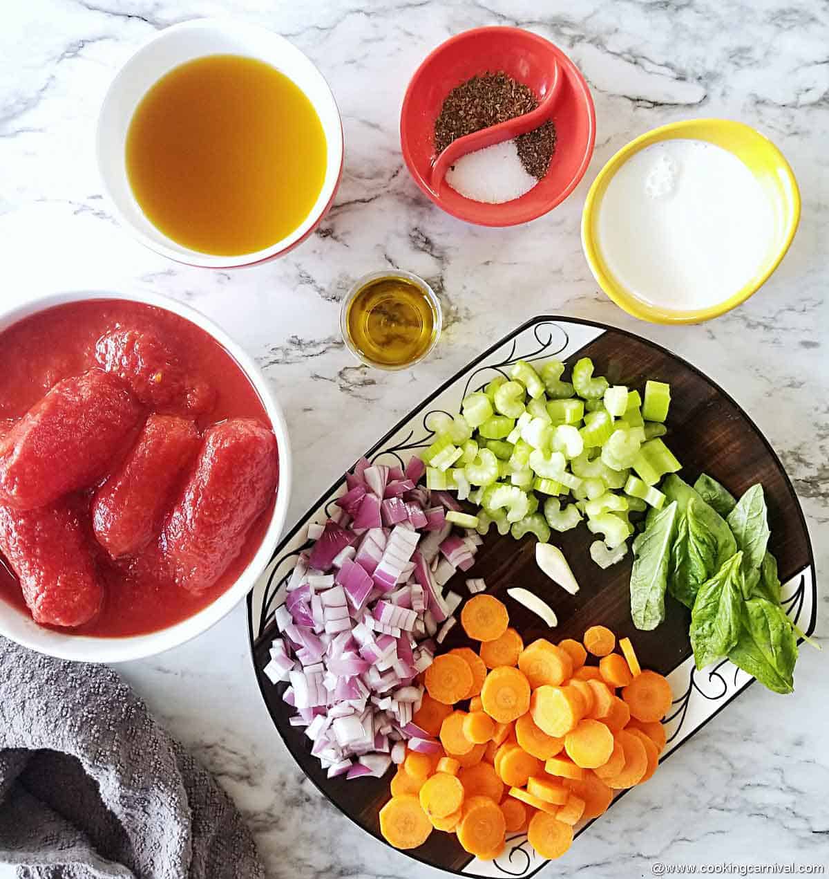 Instant pot tomato basil soup ingredients