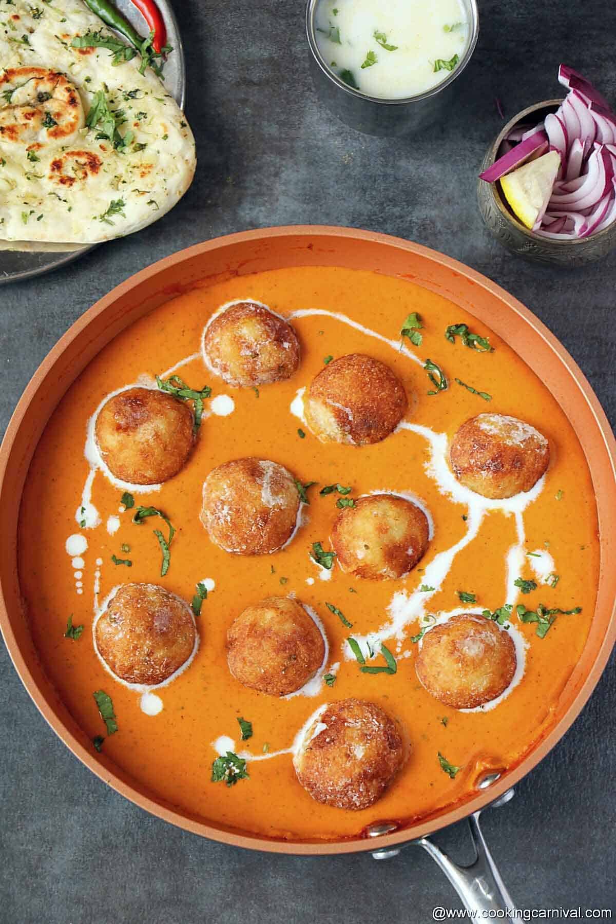 malai kofta in a pan