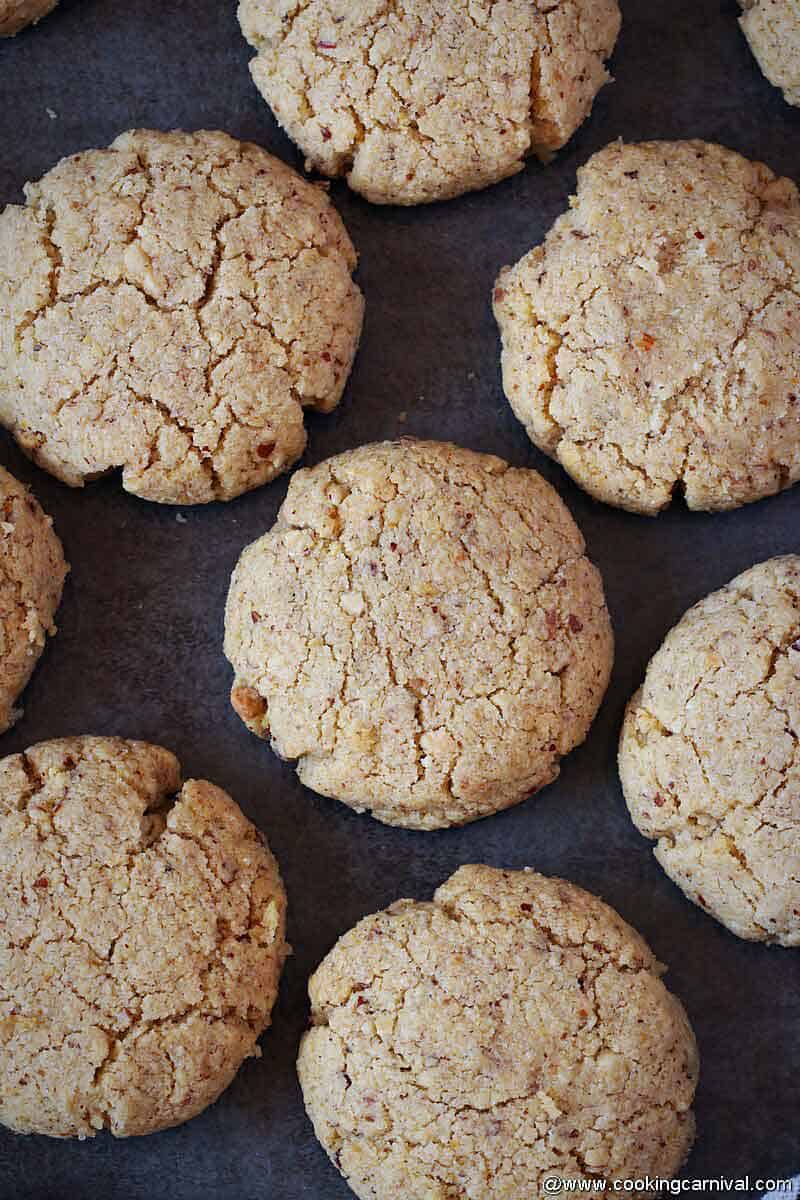 Oats aata cookies on a black tile