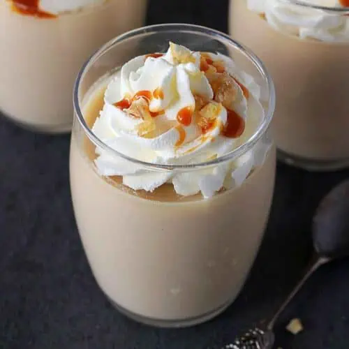 Eggless butterscotch pudding.