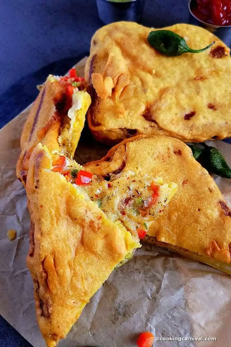 Close up shot of bread pakora