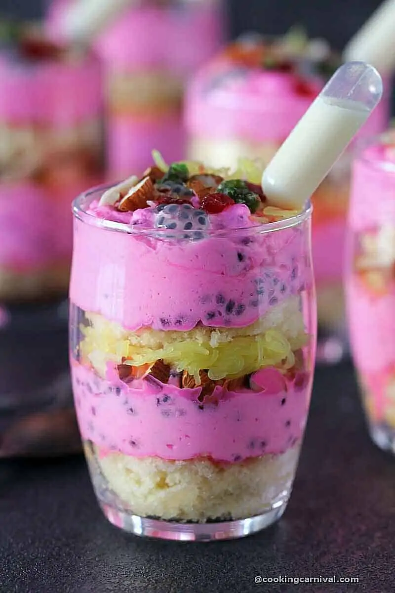 showing layers of falooda cake