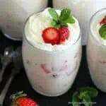 Fresas con Crema (Strawberries and Cream)