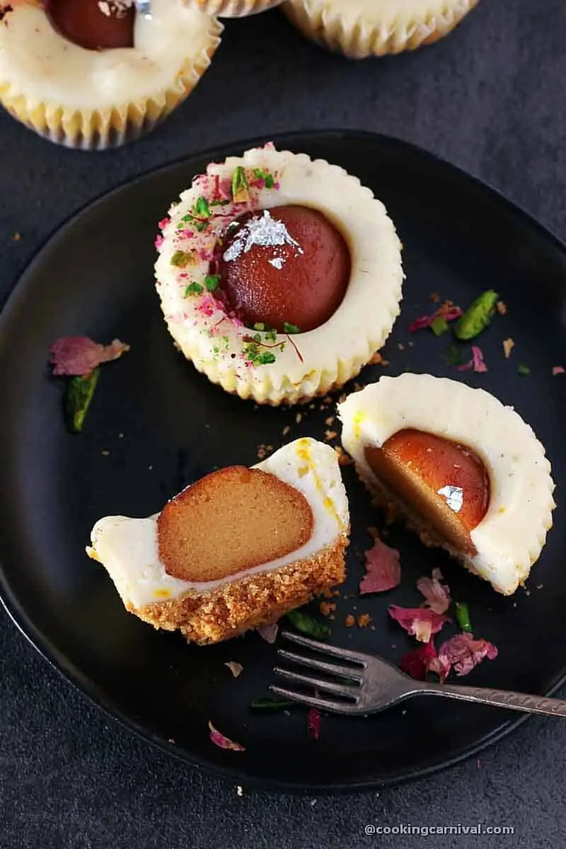 Showing inner texture of Gulab jamun Cheesecake