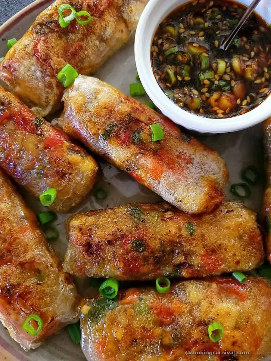 close up shot of crispy Rice Paper Dumplings