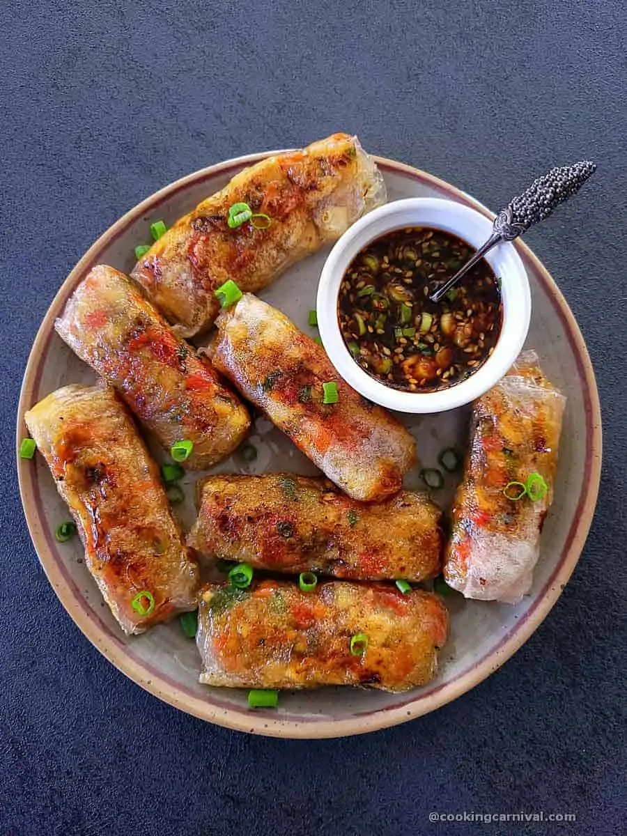 Rice Paper Dumplings with dipping sauce in a plate